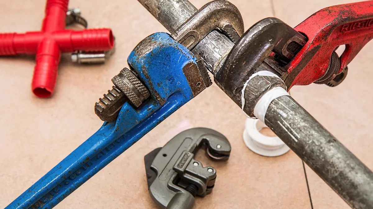 Emergency Leak Repair Guide: What to Do During Heavy Rain Before Permanent Repairs — emergency repairs repair and waterproofing guidance
