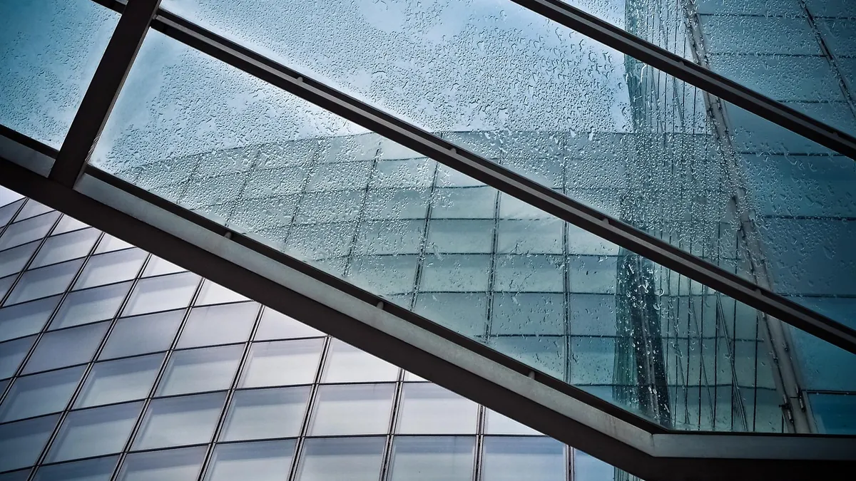Flat Roof Leak After Heavy Rain: Diagnosis and Repair Options — flat roof leaks repair and waterproofing guidance