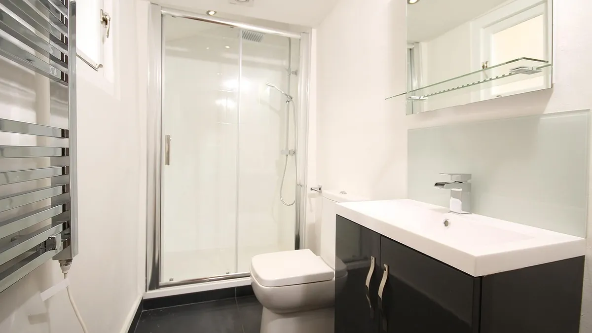 New Build Waterproofing Defects: Early Warning Signs in the First Years — bathrooms & wet rooms repair and waterproofing guidance