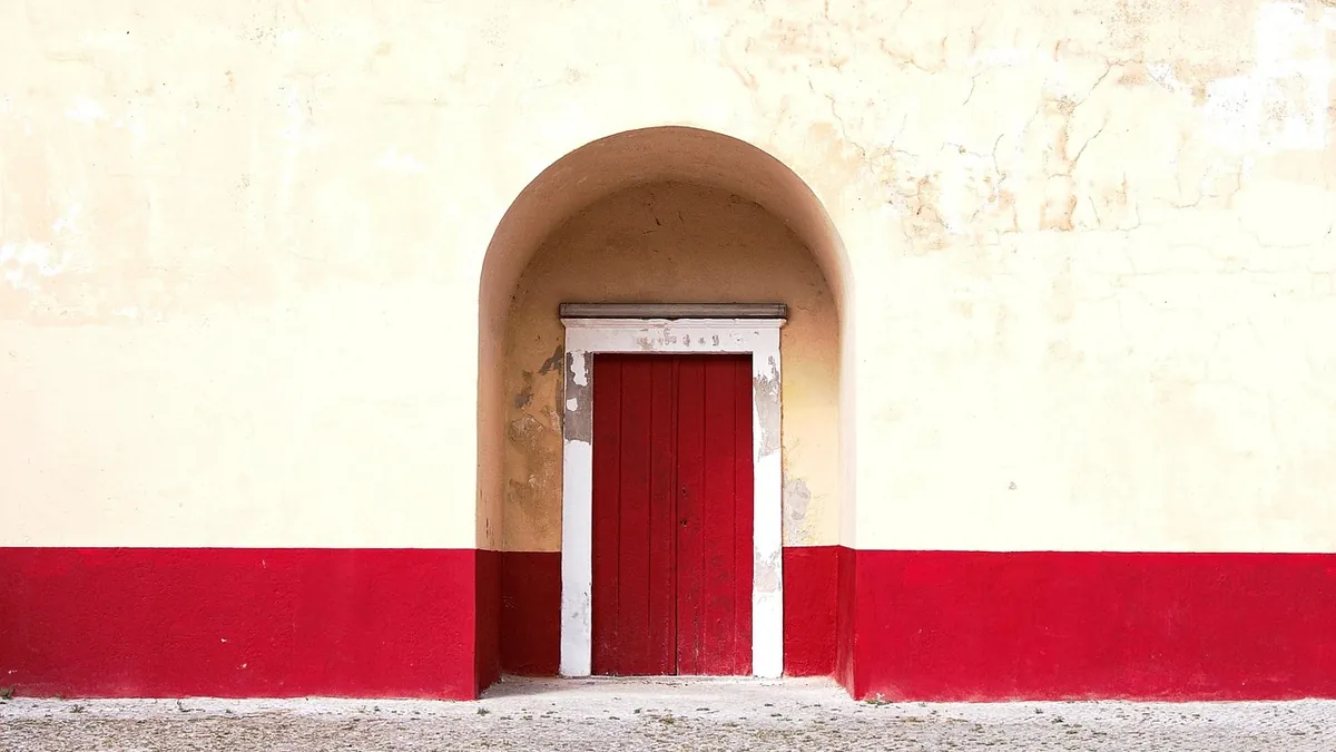 Porous Concrete Walls: Can a Waterproof Coating Stop Seepage? — windows, doors & walls repair and waterproofing guidance