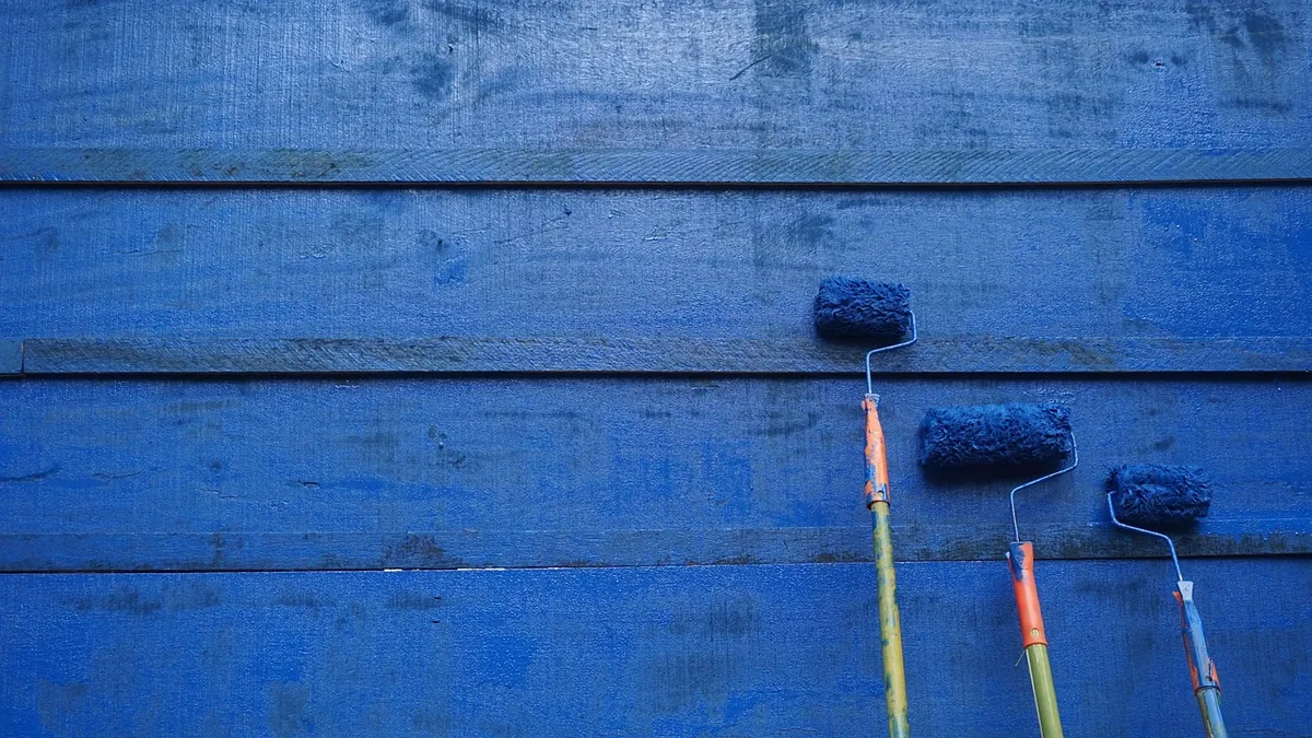 Reinforced Roof Coatings: When to Use Fabric, Fleece or Fibre Sealant — sealants & materials repair and waterproofing guidance