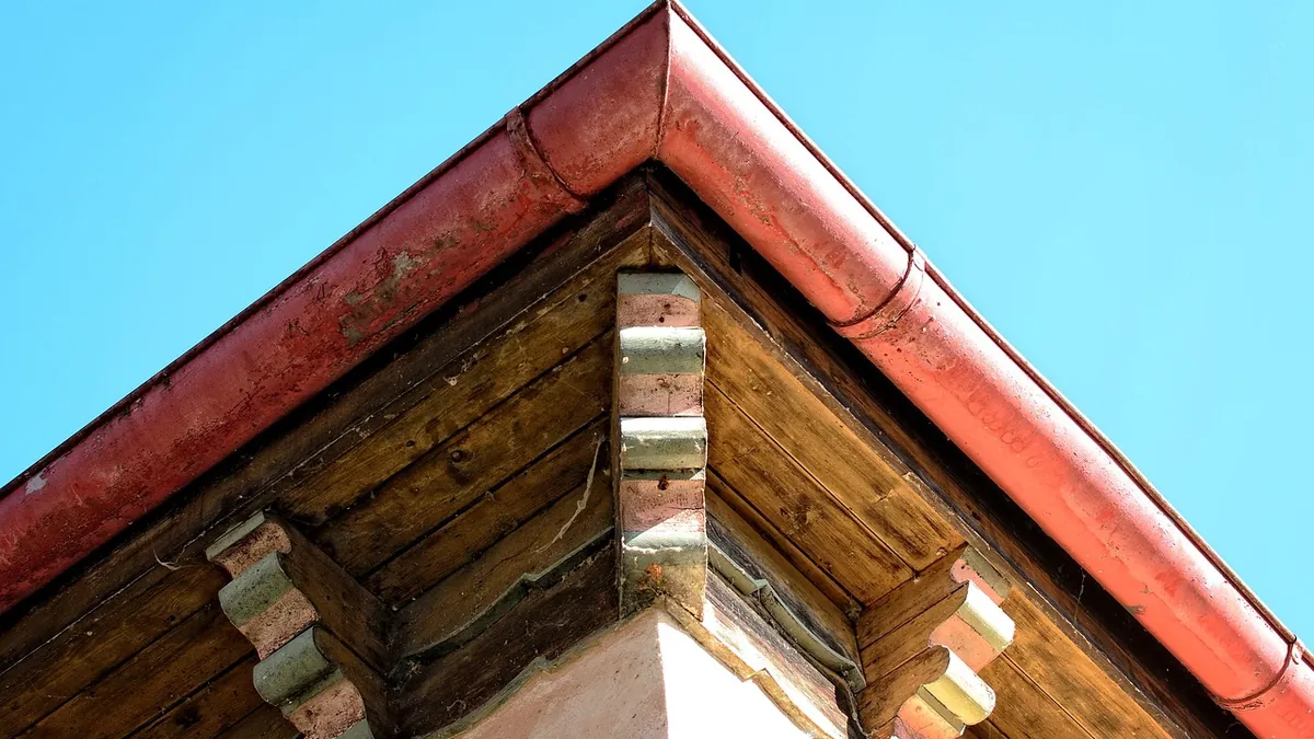 Why Gutters Leak at the Joints and How to Fix Them — gutters & downspouts repair and waterproofing guidance
