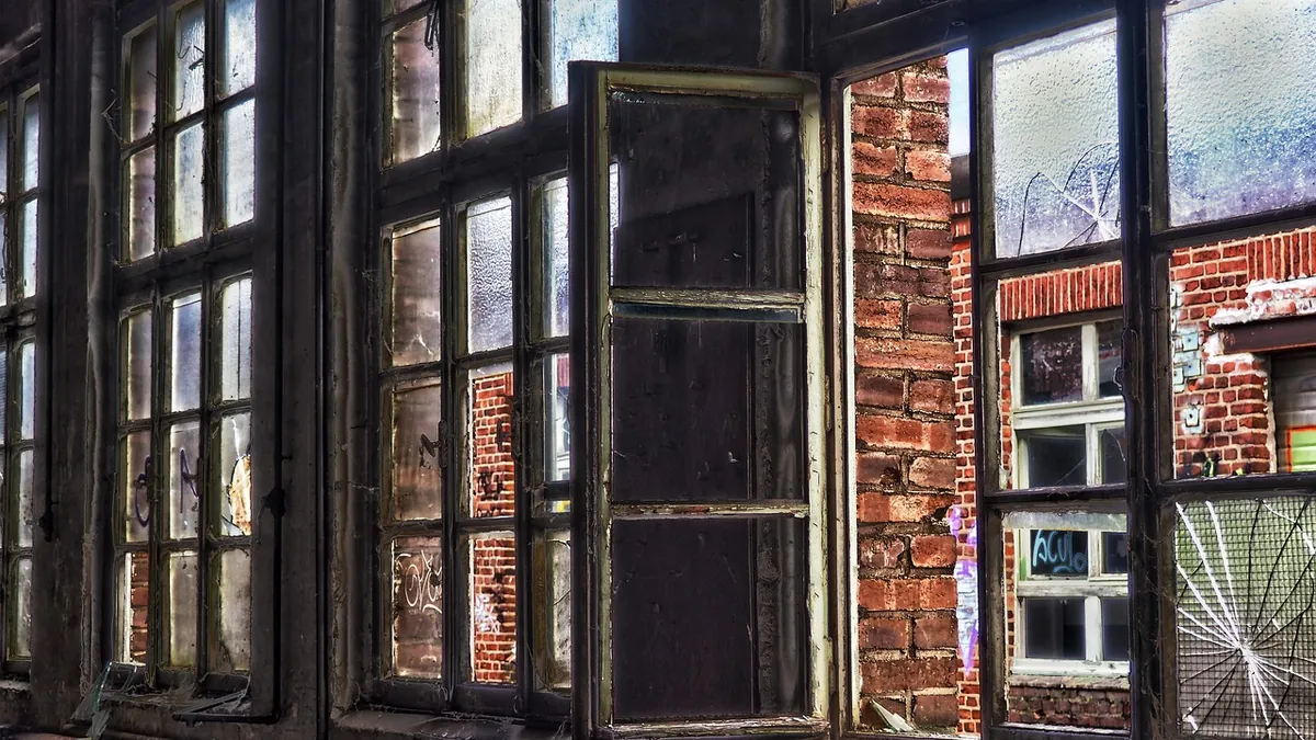 Window Leak After Rain: Frame, Sill, Sealant or Wall Problem? — windows, doors & walls repair and waterproofing guidance